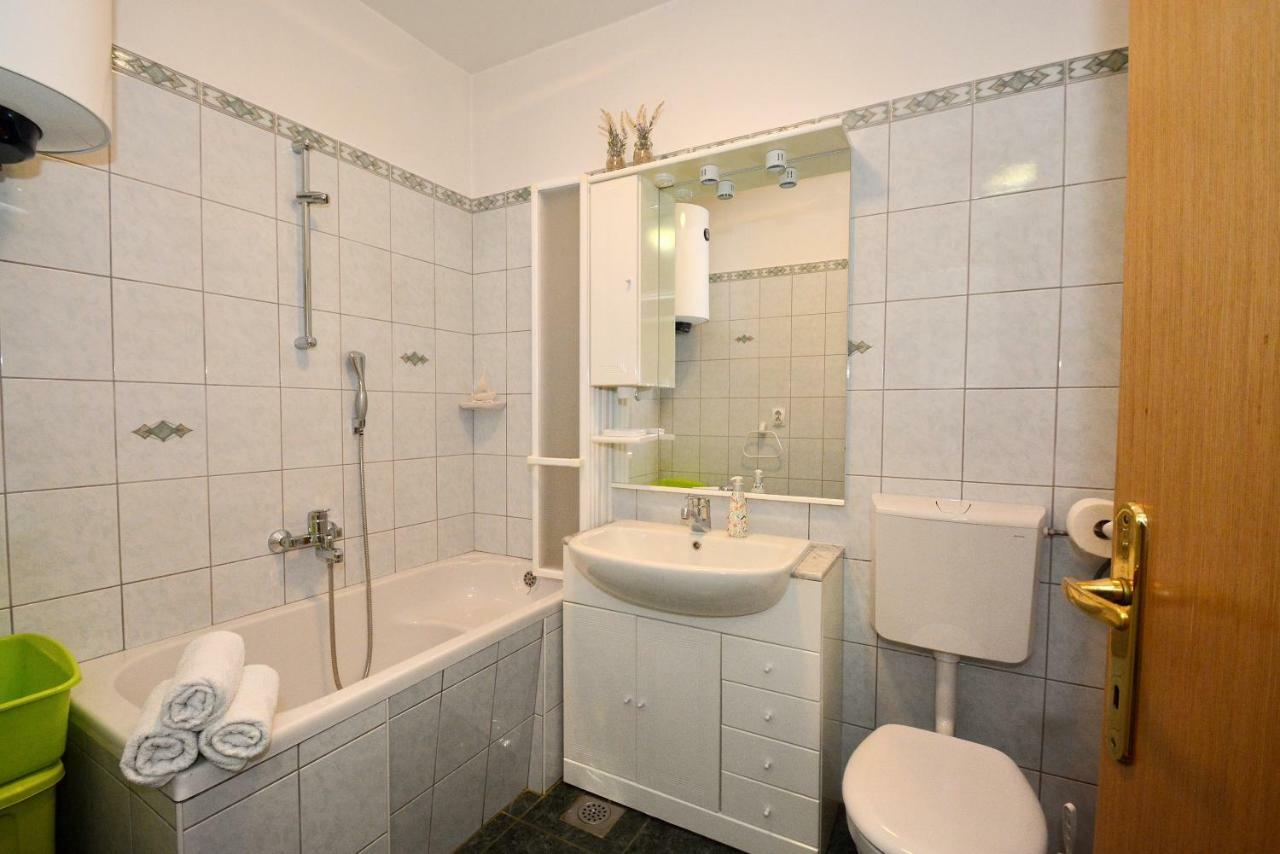 Apartman Vanja オミシュ エクステリア 写真