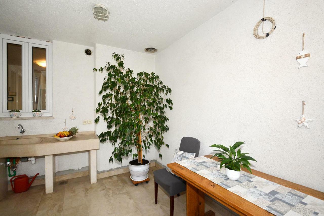 Apartman Vanja オミシュ エクステリア 写真